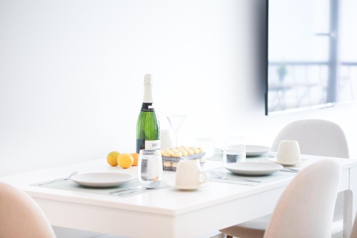 Family Apartment In The Malaga City Center Eksteriør bilde